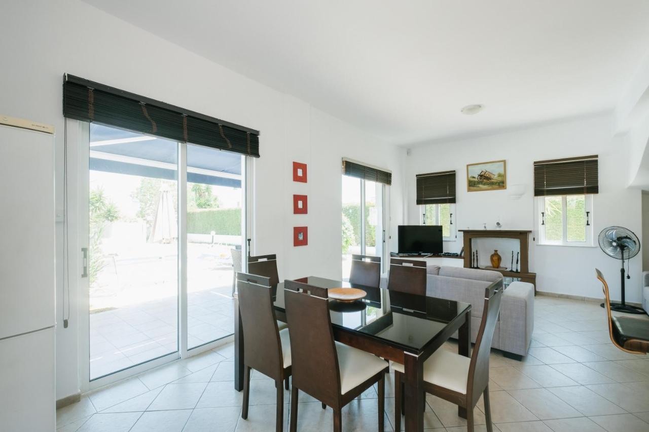 Chrysanthemum 3 Bedroom * Paphos