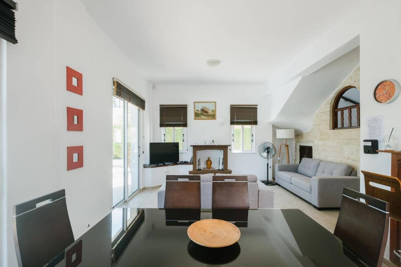 Willa Chrysanthemum 3 Bedroom Pafos